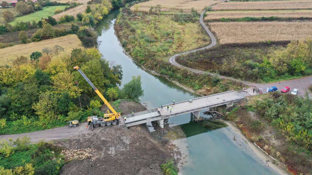 ŠIRBEGOVIĆ- Valuable donation of bridge girders for the Municipality of Petrovo